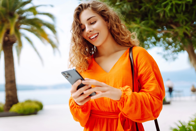 צעד אחר צעד: המדריך להתקנת eSIM לפני הטיסה הקרובה